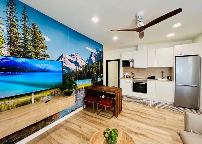 North Shore Apartment *