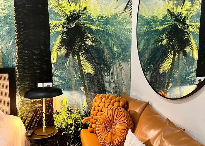 North Shore Apartment